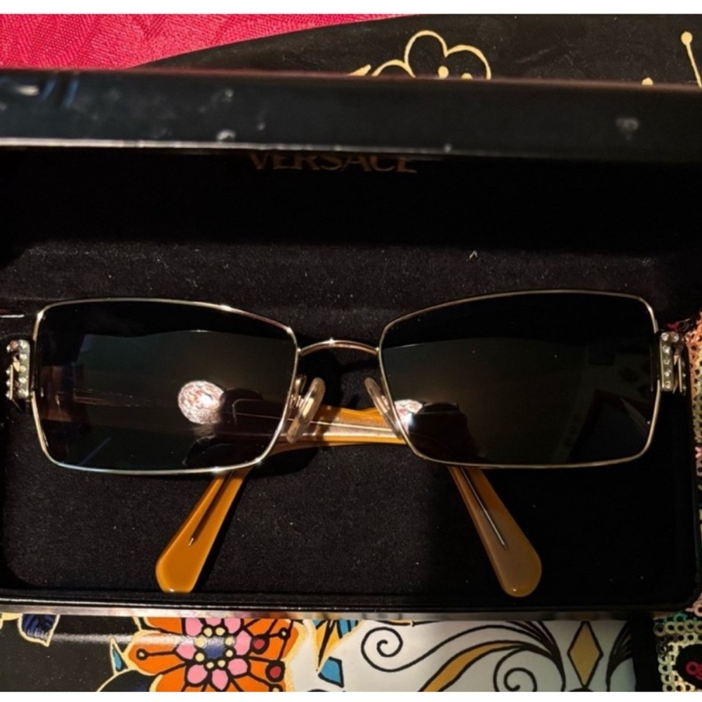 Versace Sunglasses elegant mafia boss lady vibe Crystal rhinestone sophisticated